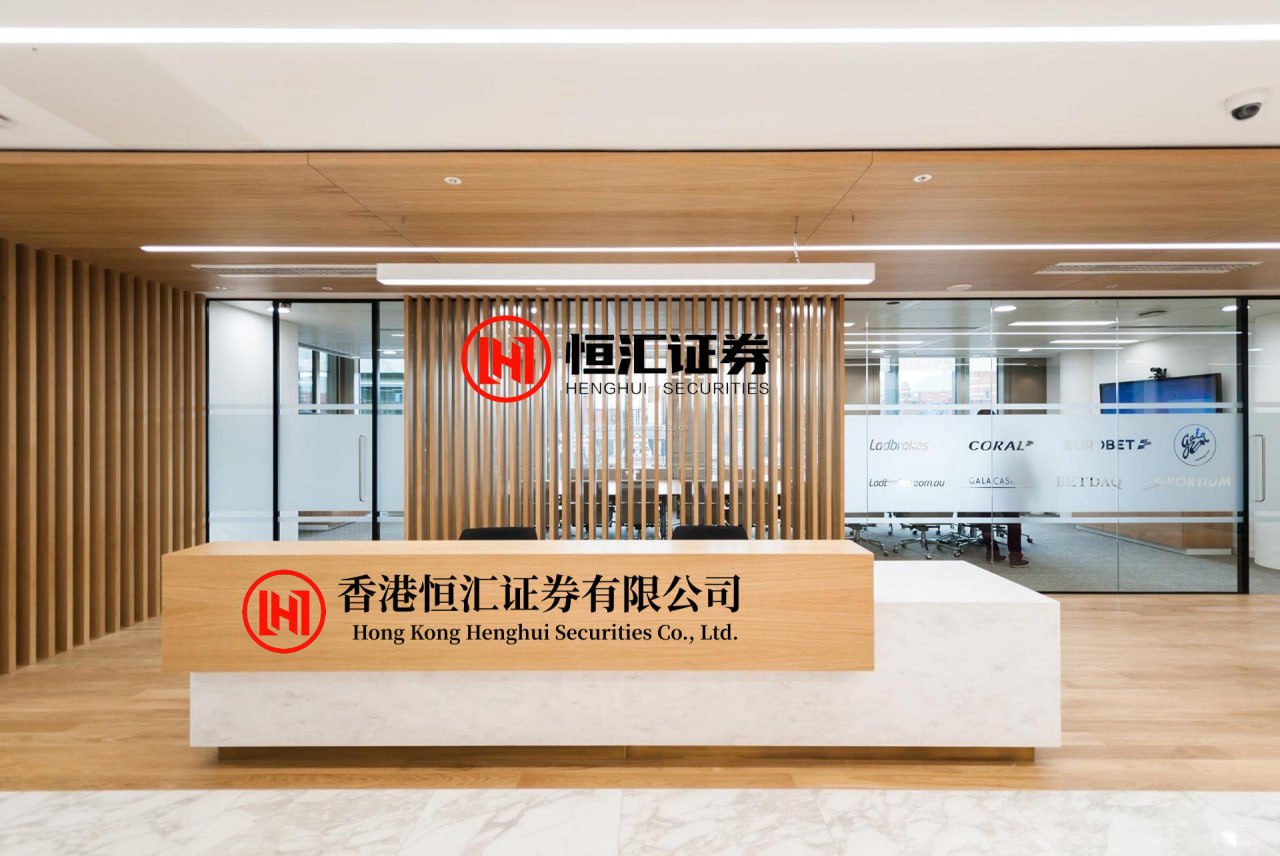 微豪配资 江苏球队被判罚影响，南通进球被吹，误判率上涨_裁判_球迷_苏超